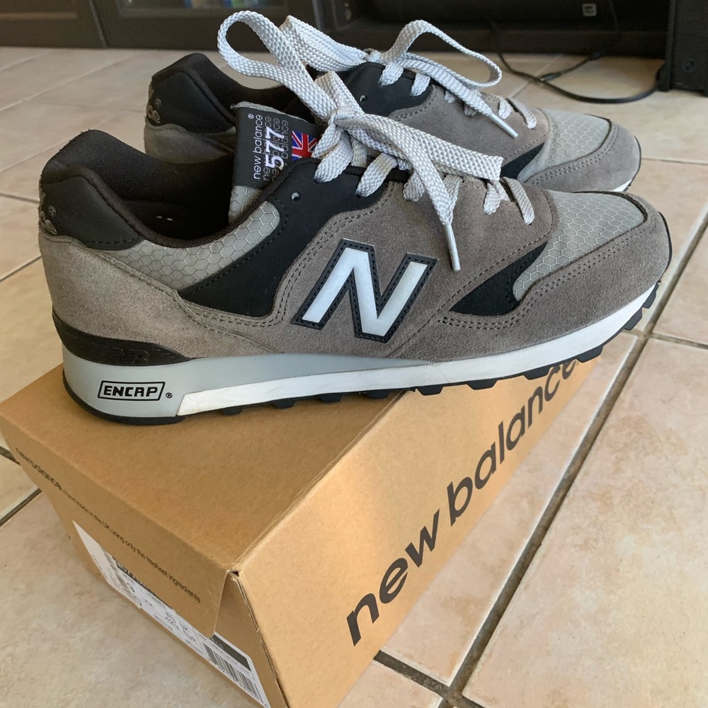 New Balance 577 Men’s size 9